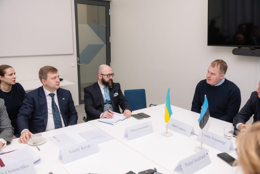 Oksana Nesmiian professionaalne tõlkija Tallinnas. Inglise–ukraina ja vene–ukraina tõlketeenused